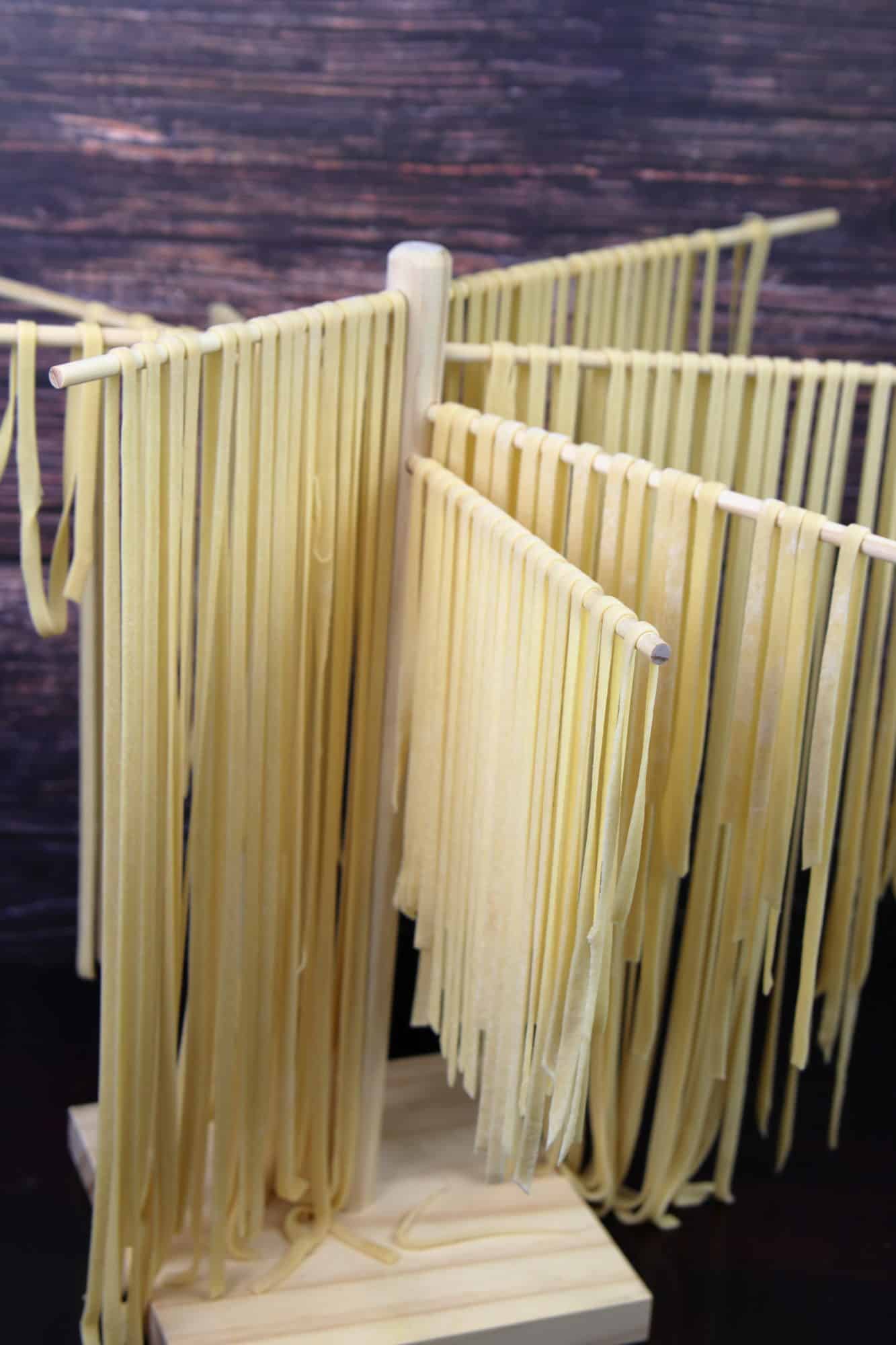 Shrimp and Scallop Pasta in White Wine Cream Sauce | System of a Brown