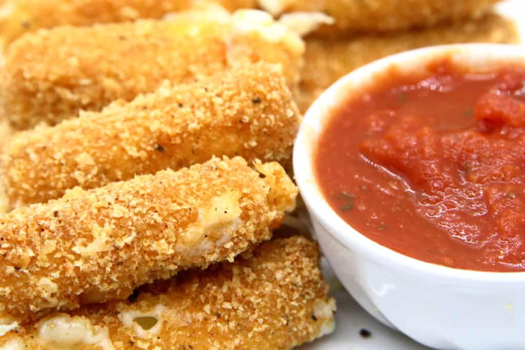 Low Carb Mozzarella Sticks