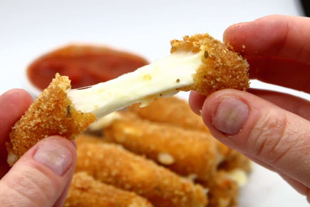 Low Carb Mozzarella Sticks