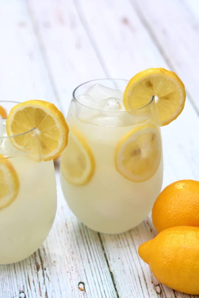 vodka lemonade spritzer